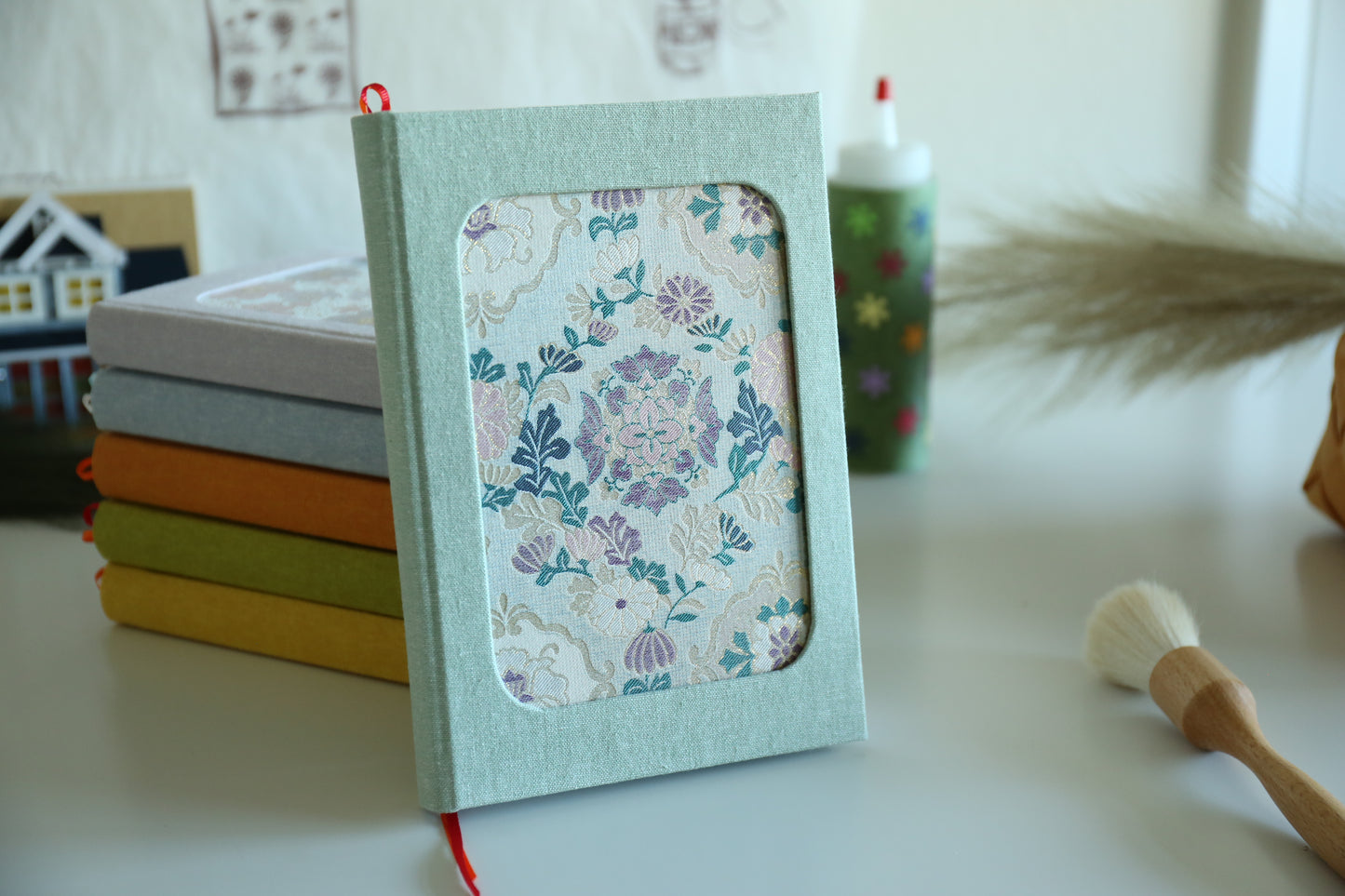 Rounded Spine Dot Grid Journal(Patterned Brocade)