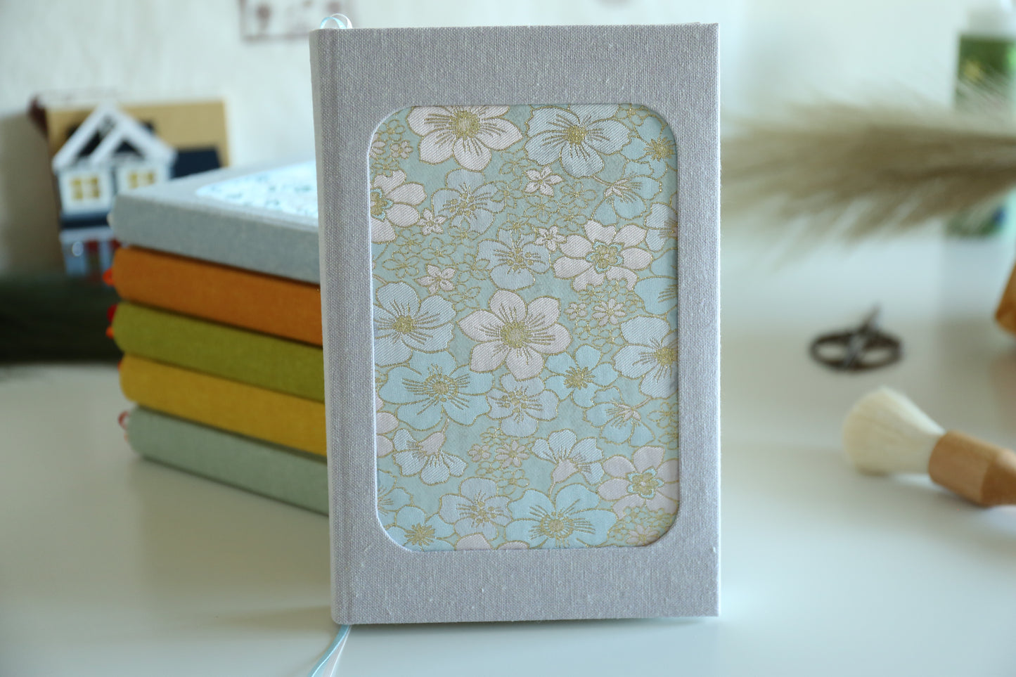Rounded Spine Dot Grid Journal(Flower)