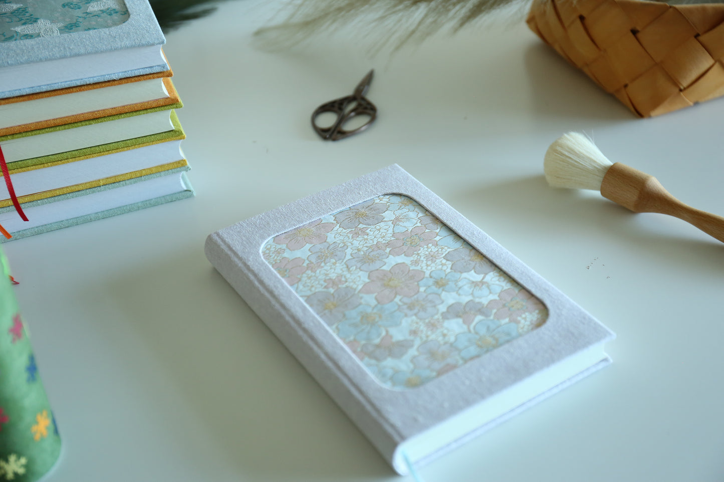 Rounded Spine Dot Grid Journal(Flower)