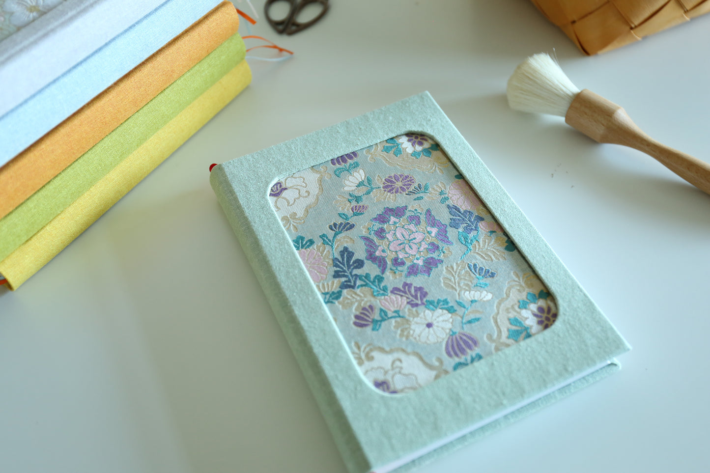 Rounded Spine Dot Grid Journal(Patterned Brocade)