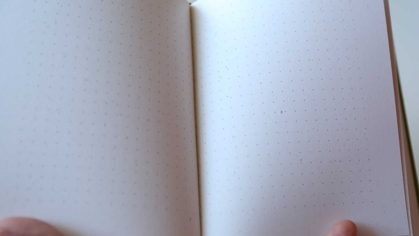 Green Series Round-Spine Journal (window)