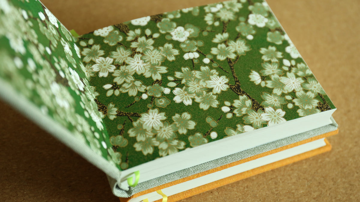 Handmade A6 Rounded-Spine Sketchbook (Green)