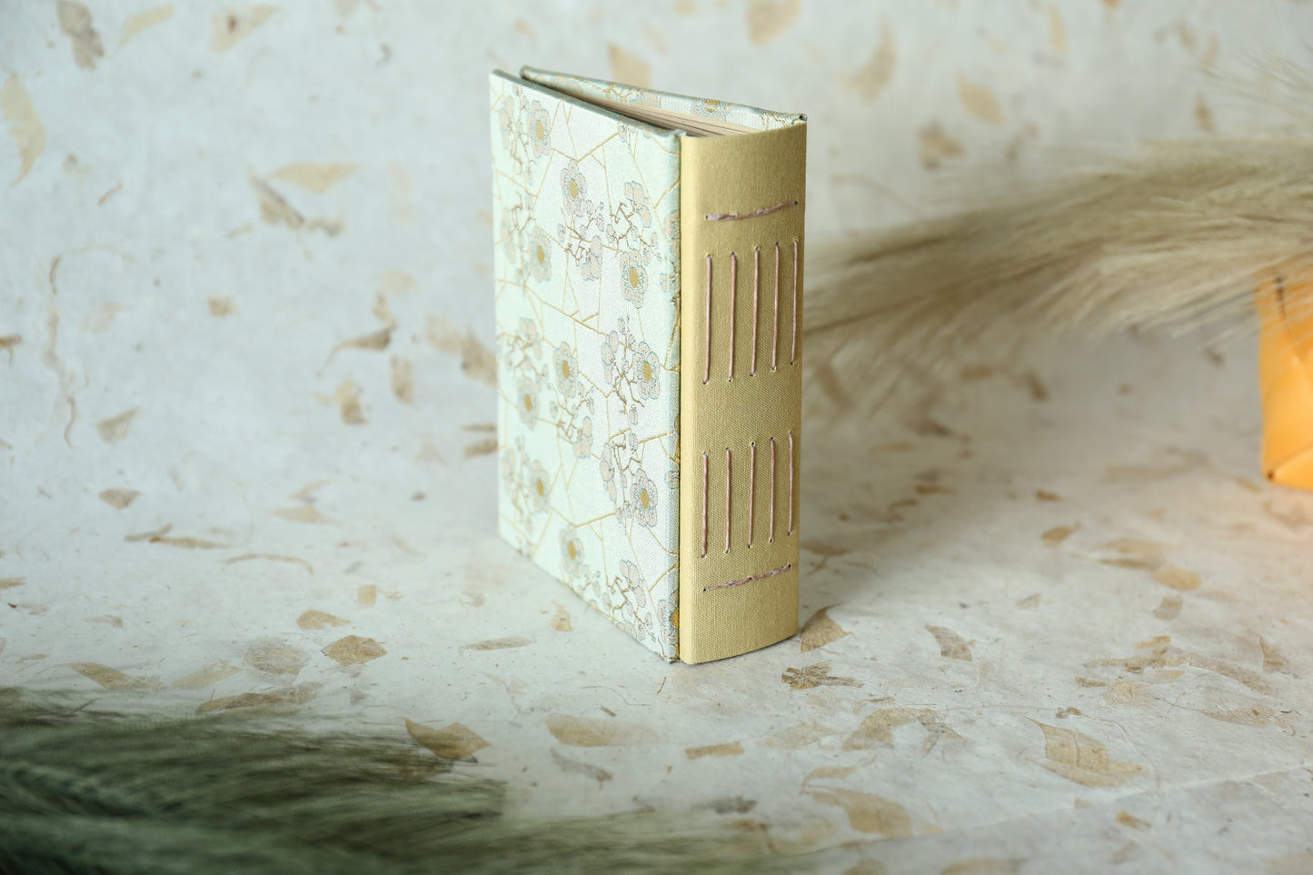 Song Brocade photo album (Golden Plum Blossom)