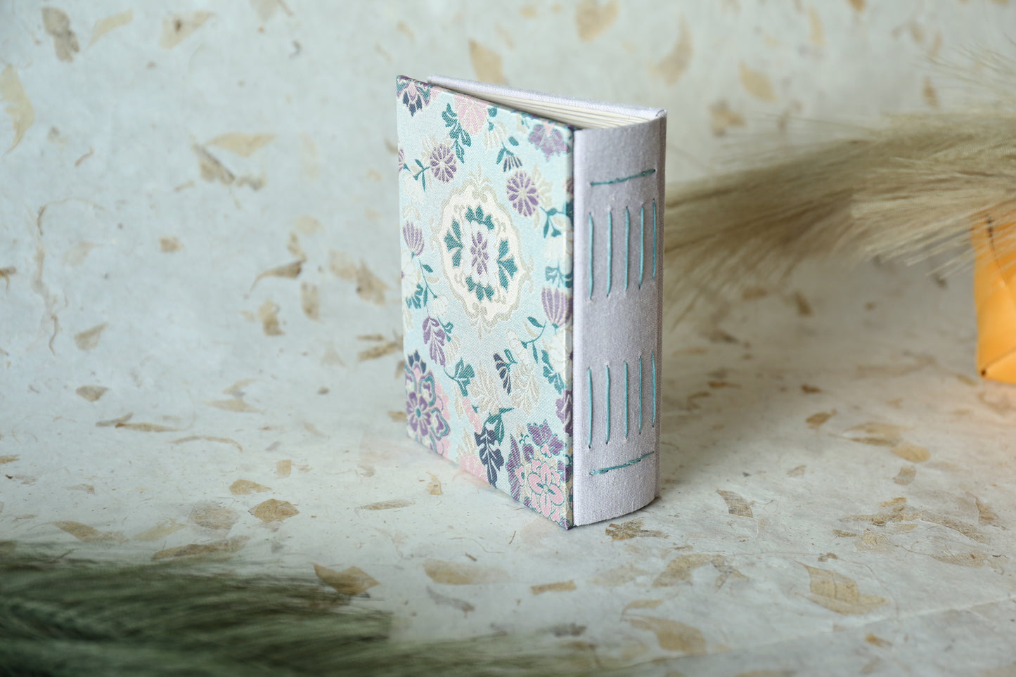 Song Brocade photo album (patterned brocade)