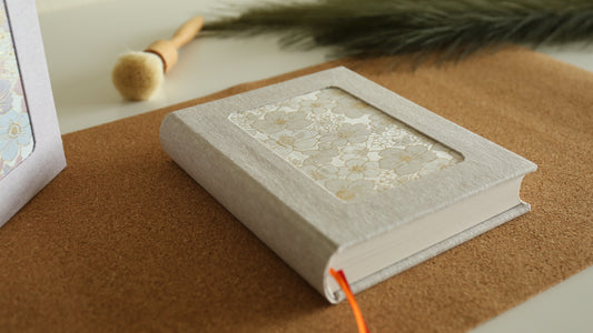 Rounded Spine Journal With a Tricolor Theme (Oat Flower)