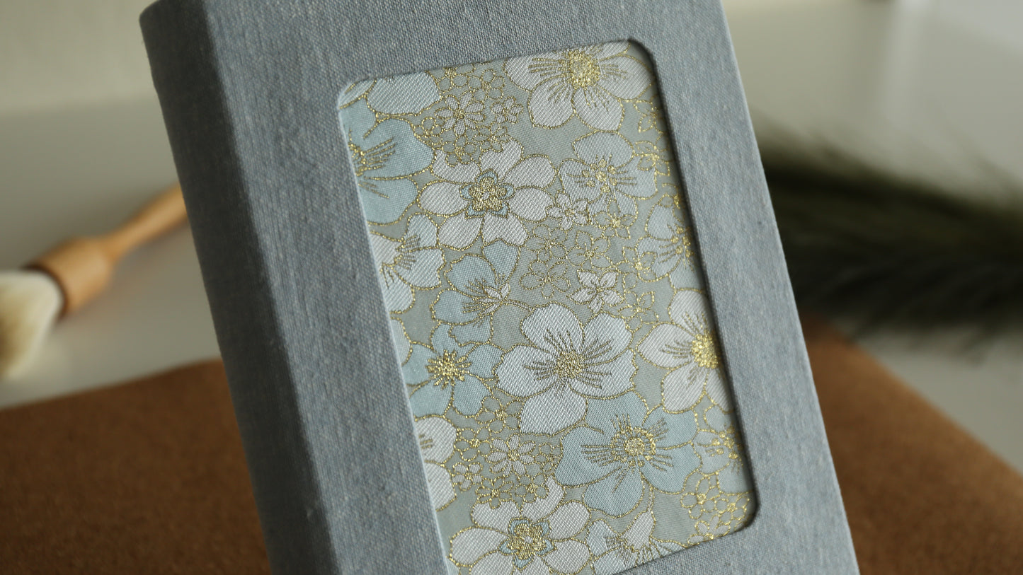 Rounded Spine Journal With a Tricolor Theme (Blue Flower)