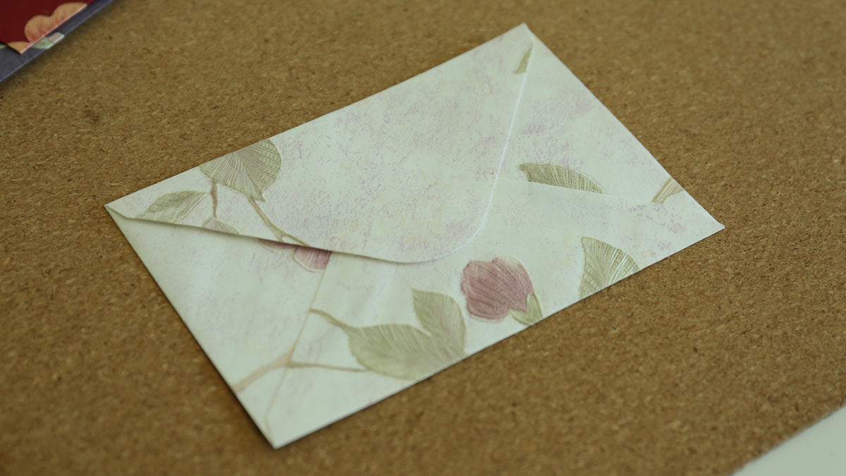 Floral Embossed Envelope 🌸 📮