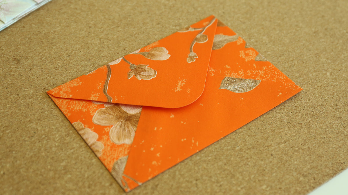 Floral Embossed Envelope 🌸 📮