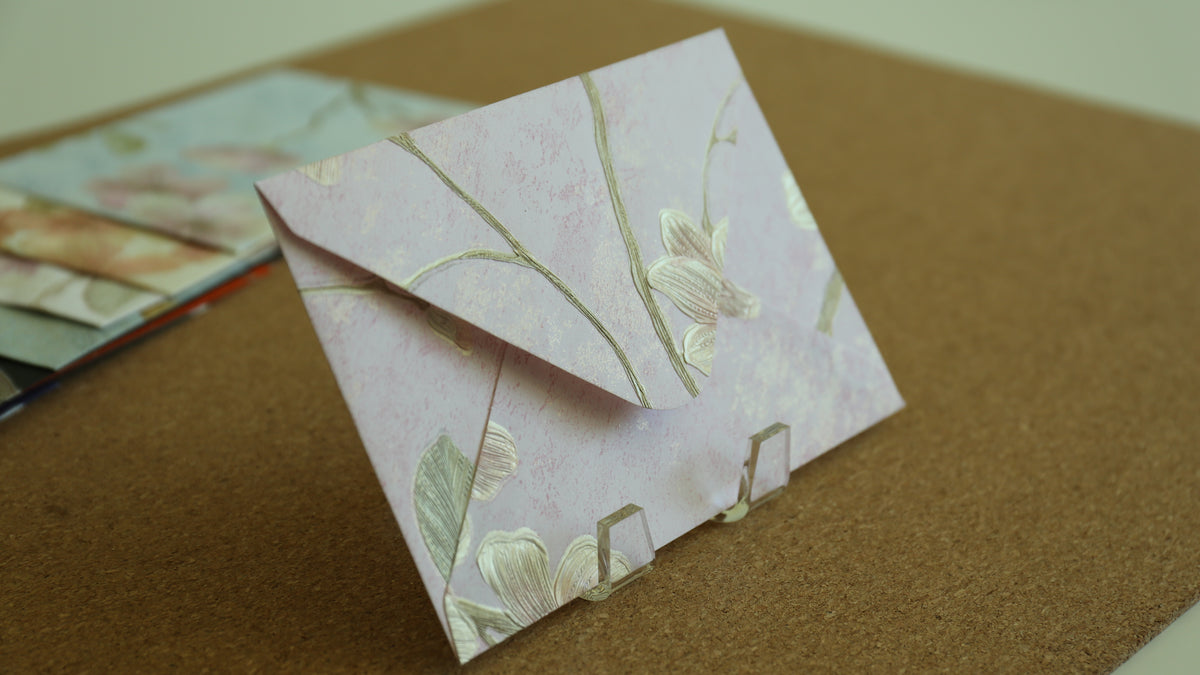 Floral Embossed Envelope 🌸 📮