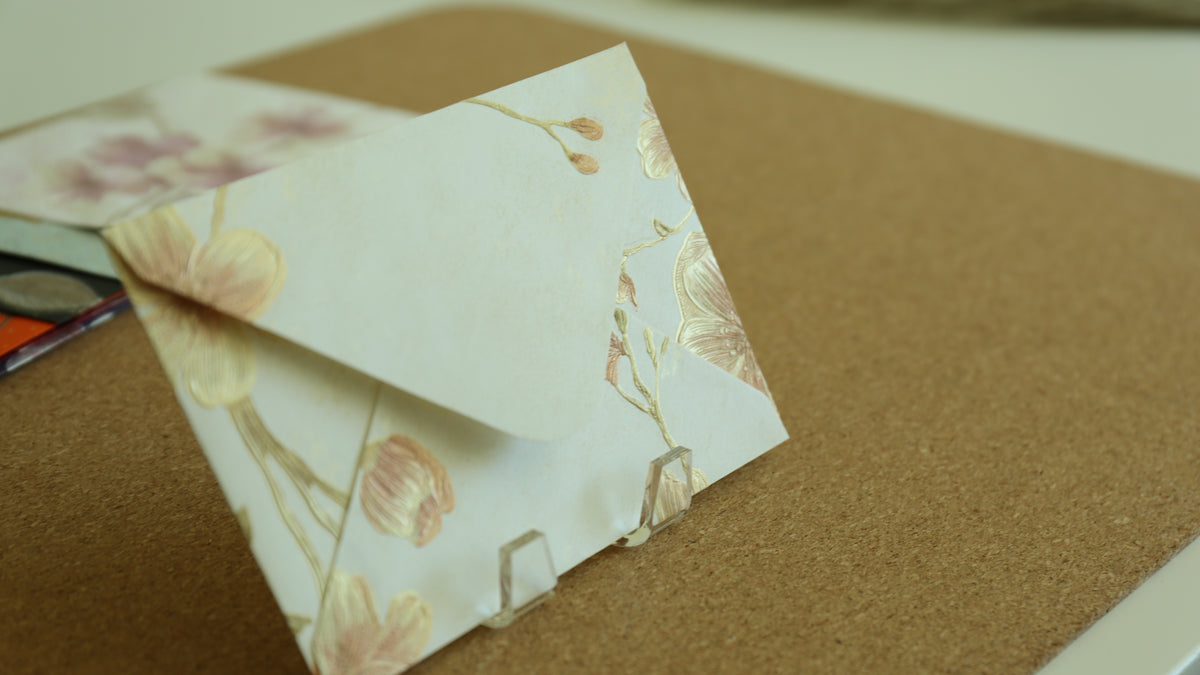 Floral Embossed Envelope 🌸 📮