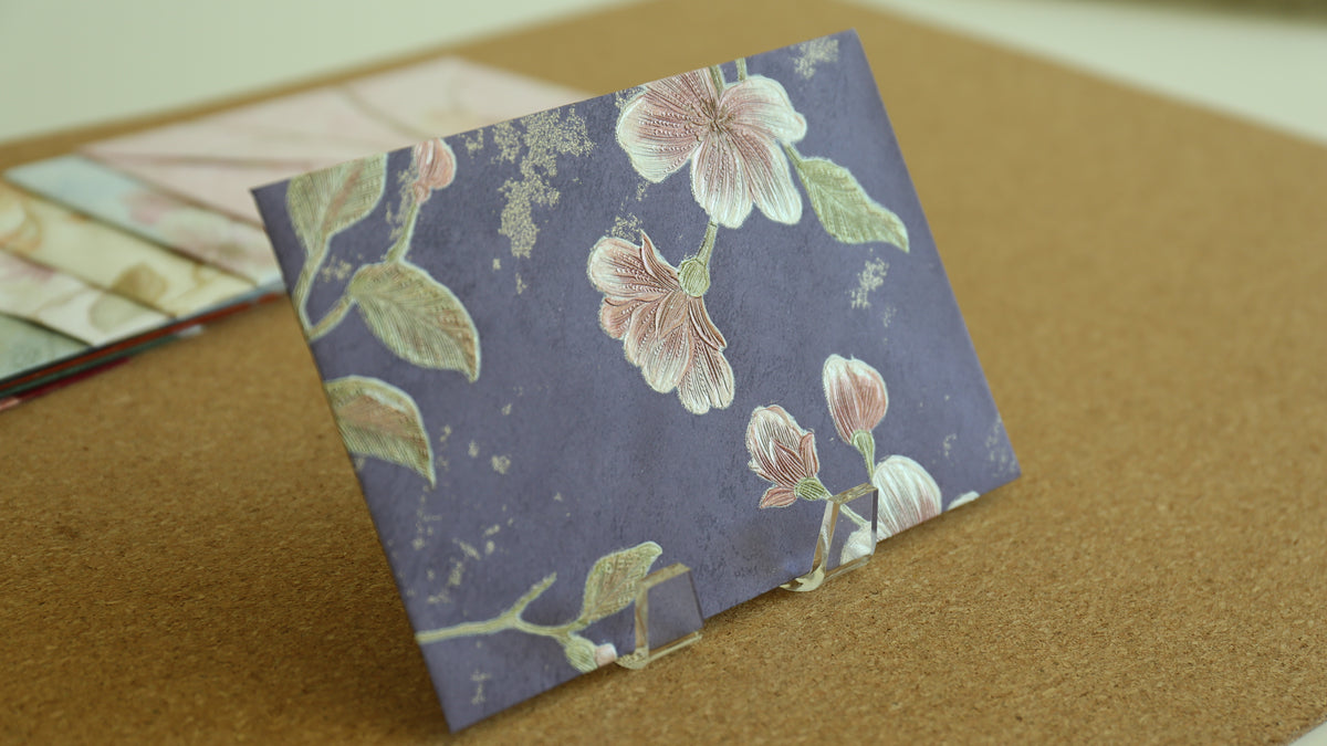 Floral Embossed Envelope 🌸 📮