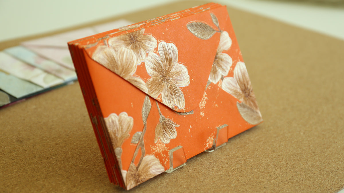 Floral Embossed Envelope 🌸 📮