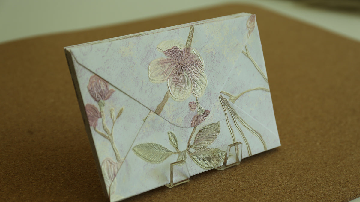 Floral Embossed Envelope 🌸 📮