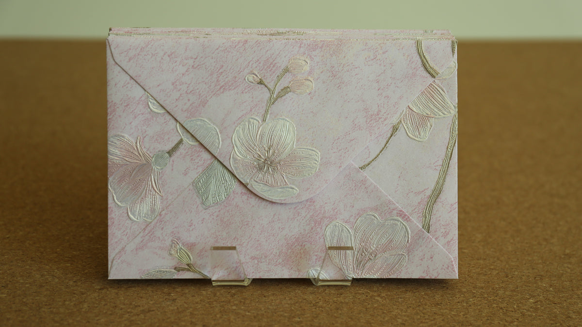 Floral Embossed Envelope 🌸 📮