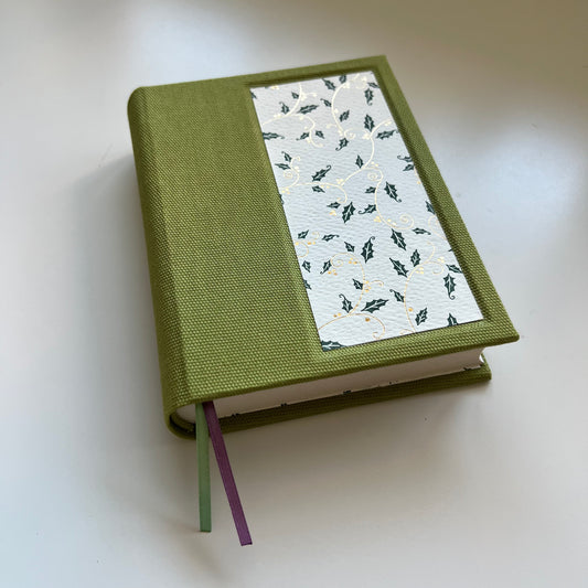 Green Series Round-Spine Journal (window)